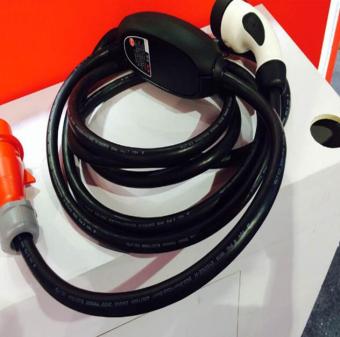新能源充電電纜材料用TPE材料還是PVC材料好？